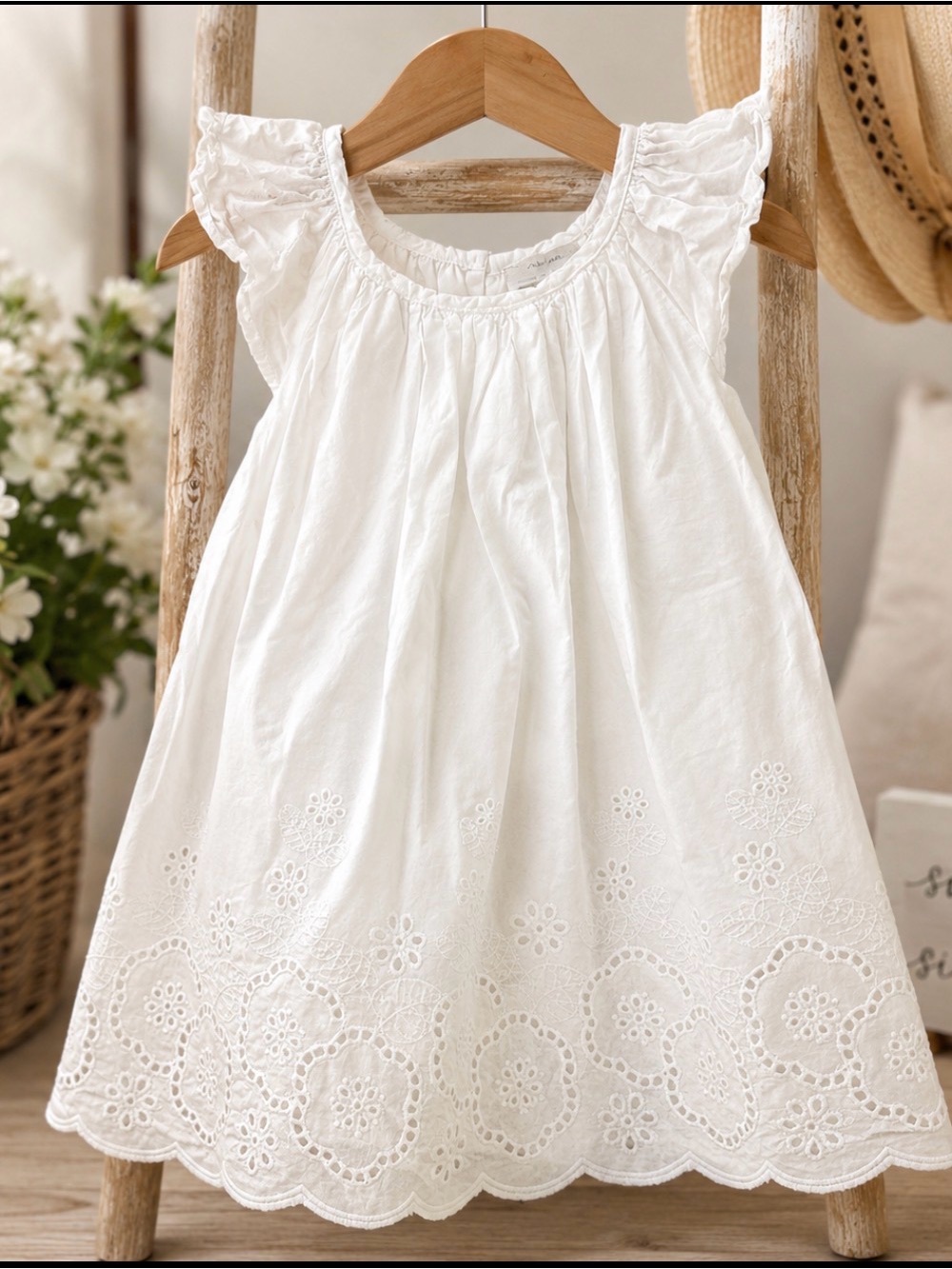 Tahari baby size 18 months white eyelet dress